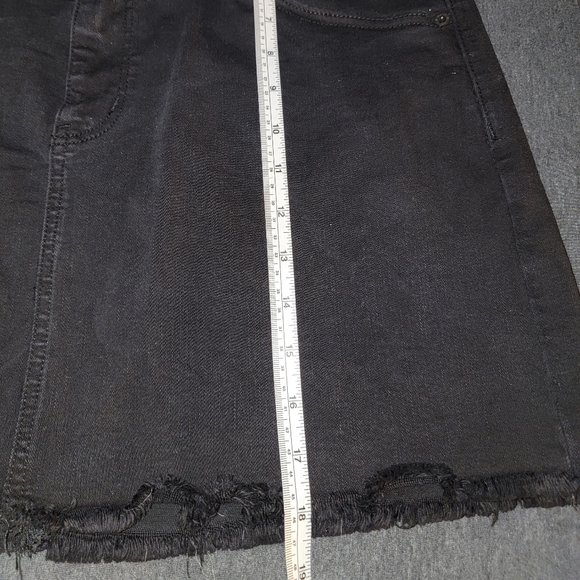 American Eagle Hi-Rise Mini Jean Skirt - Size 16 - Black - Picture 6 of 7